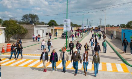 RICARDO GALLARDO INAUGURA NUEVA VIALIDAD EN VILLA DE ARRIAGA