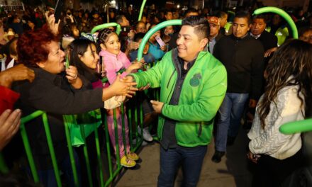 GOBIERNO DEL APOYO LLEVA LA ALEGRÍA DE LA NAVIDAD A COLONIAS DE LA CAPITAL