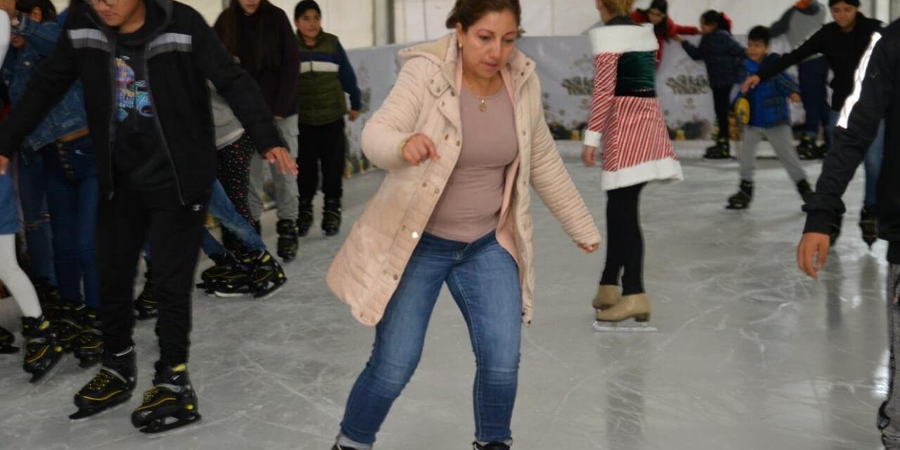 INAUGURAN ESPECTACULAR PISTA DE HIELO, EN PLAZA PRINCIPAL DE SOLEDAD