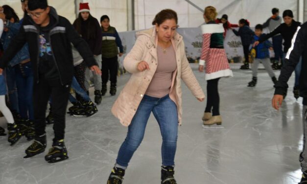 INAUGURAN ESPECTACULAR PISTA DE HIELO, EN PLAZA PRINCIPAL DE SOLEDAD