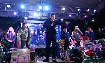 RICARDO GALLARDO CELEBRA LAS POSADAS EN BARRIOS DE LA CAPITAL