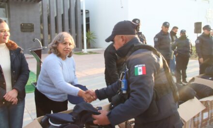 ALCALDESA DE SOLEDAD Y SU GABINETE REALIZARON PASE DE LISTA Y REVISTA A SEGURIDAD PÚBLICA MUNICIPAL