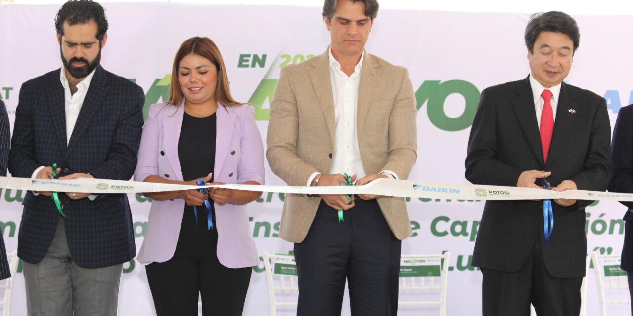 GOBIERNO ESTATAL BRINDA MÁS APOYO AL DESARROLLO DE CAPITAL HUMANO