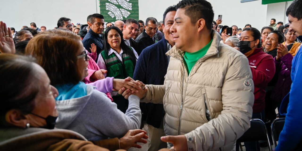 SOLEDENSES AGRADECEN A RICARDO GALLARDO POR MÁS APOYO EN OBRAS