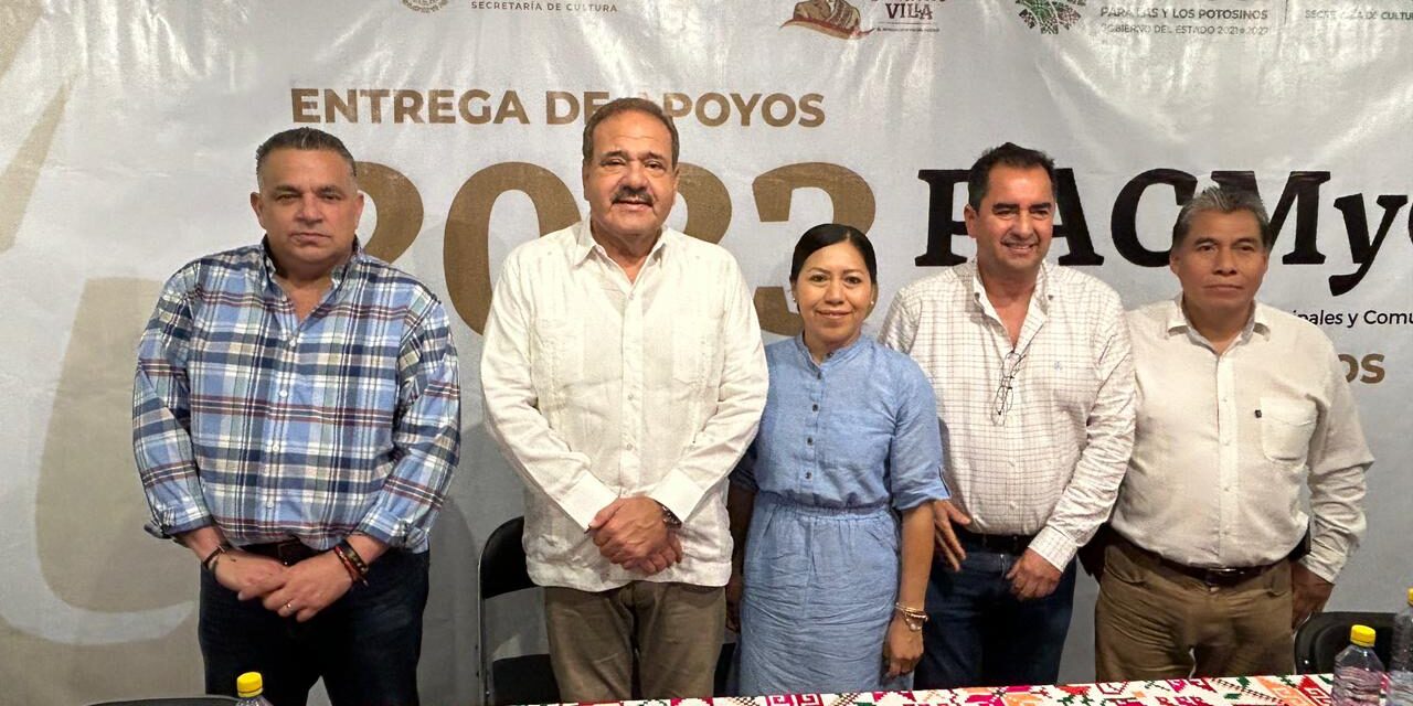 GOBIERNO ENTREGA ESTÍMULOS DEL PROGRAMA DE APOYO A PROYECTOS CULTURALES