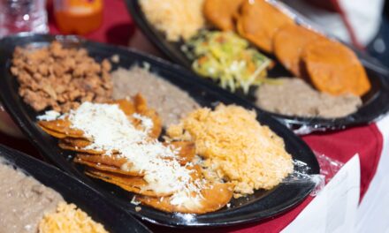 GRAN VARIEDAD DE ENCHILADAS DELEITAN A FAMILIAS LOCALES Y VISITANTES EN LA FENAE