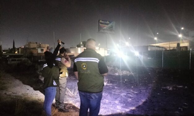 AYUNTAMIENTO DE SOLEDAD ACTÚA EN INCENDIO EN AV. SAN PEDRO 